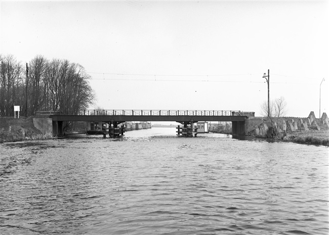 Sandtlaanbrug over het Additioneel Kanaal in Katwijk, 1959