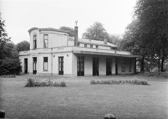 Directiegebouw van de Haagsche Dierentuin in Den Haag, 1958