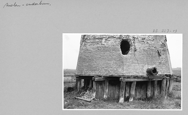 Ruïne molen Kleine Droogmakerij in Hazerswoude-Dorp, 1973