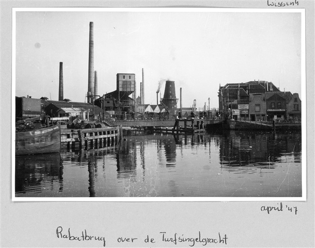 Rabatbrug over de Turfsingel in Gouda, 1947