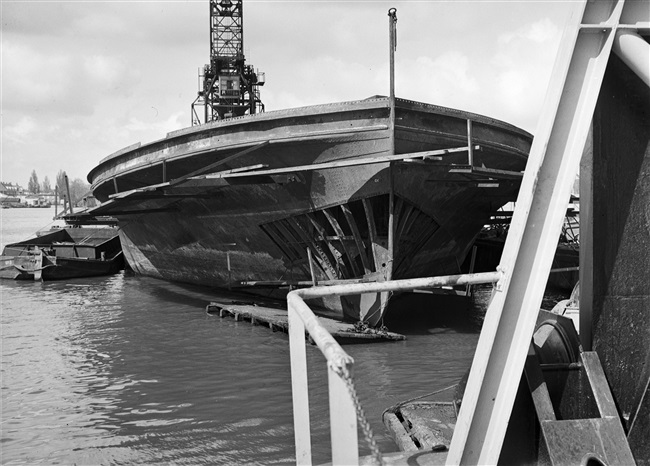 Bouw van de veerboot Haringvliet, 1957