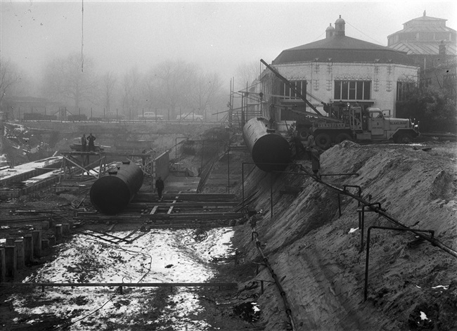 Olietanks voor verwarming provinciehuis in Den Haag, 1959