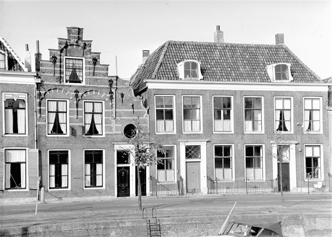 Oude gevels van de vestingstad Brielle of Den Briel.