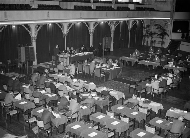 Provinciale Staten (PS) vergaderen in Moorse Paleis, 1961