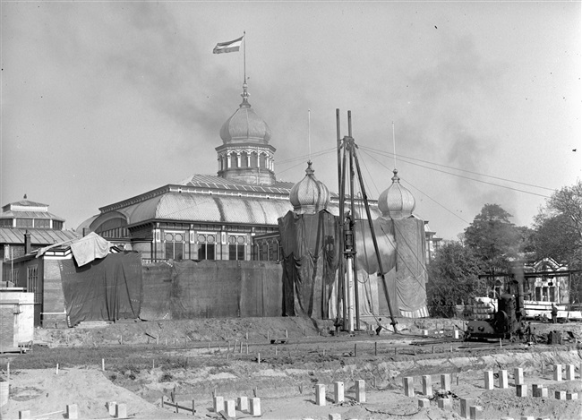 Bouw van laagbouw provinciehuis in Den Haag, 1961