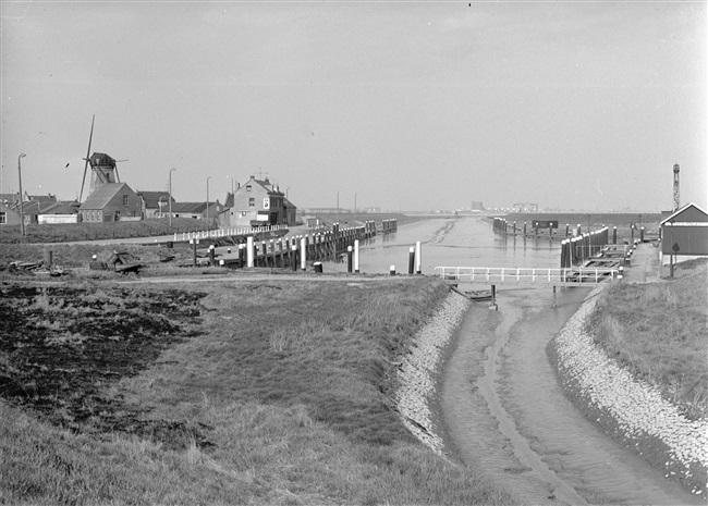 Uitzicht over de haven