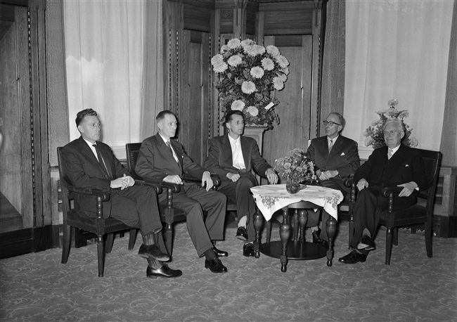 Viering van het jubileum van de Bond Provincieambtenaren, in het provinciehuis aan het Korte Voorhout 1.