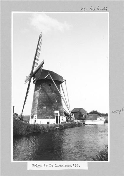 Groeneveldsemolen aan de Woudseweg 186 in Schipluiden, 1972