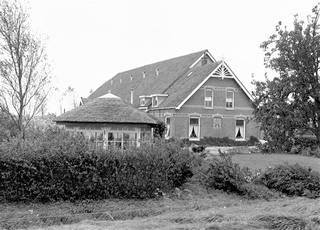 Boerderij met een woon- en een stalgedeelte