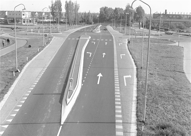 De Tiendweg/S30/N210 in Krimpen aan den IJssel, 1962