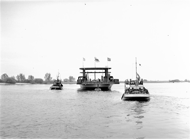 Veerpont De Hoorn wordt feestelijk in gebruik genomen, 1961