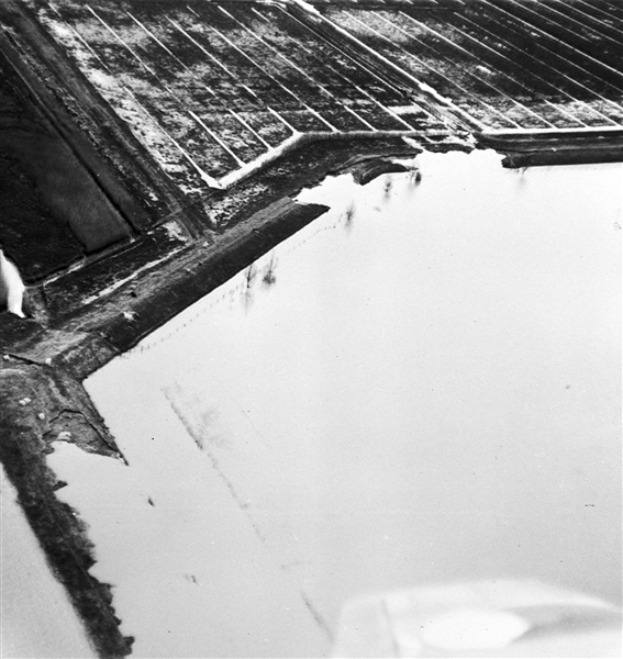 De Watersnoodramp van 1953. Een groot deel van Goeree-Overflakkee is overstroomd. Foto Rijkswaterstaat.
