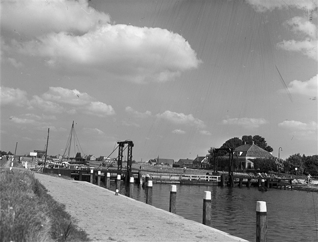 De Vlotbrug, een drijvende brug