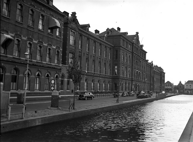 Universiteitsgebouw van de Technische Hogeschool in Delft