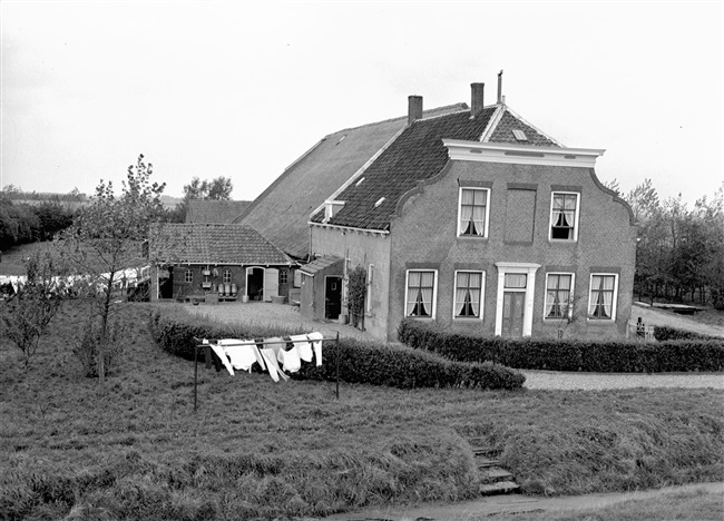 Boerderij met een woon- en een stalgedeelte