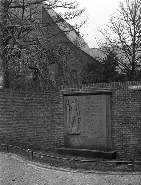 Oorlogsmonument aan de Kerkstraat