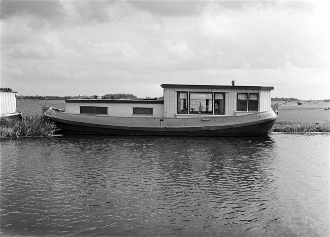 Woonschip op de Kagerplassen