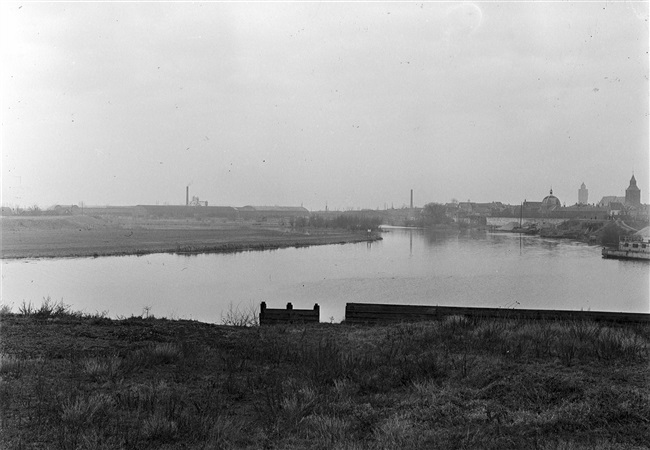 Uitzicht op de Linge en Leerdam