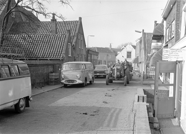 De verkeerssituatie op de Molendijk