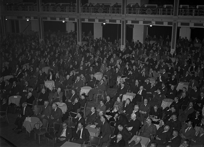 Interprovinciale Deltadag in het Scheveningse Kurhaus, 1956