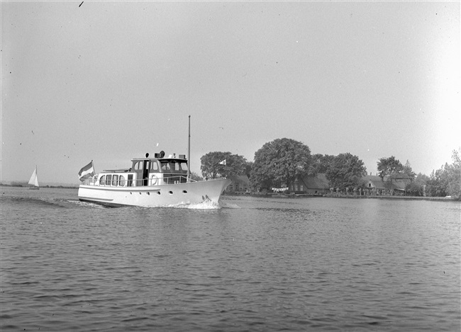 Motorjacht de Provincie Zuid-Holland, 1961