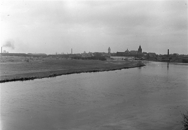 Uitzicht op de Linge en Leerdam