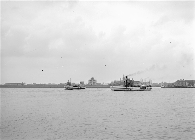 Hoofdingenieur van Elzelingen bij Maassluis, 1961