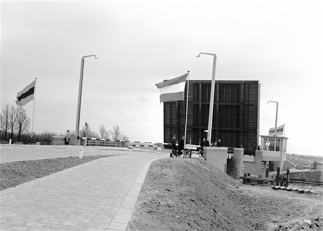 Opening van de Lammebrug in Leiden, 1960