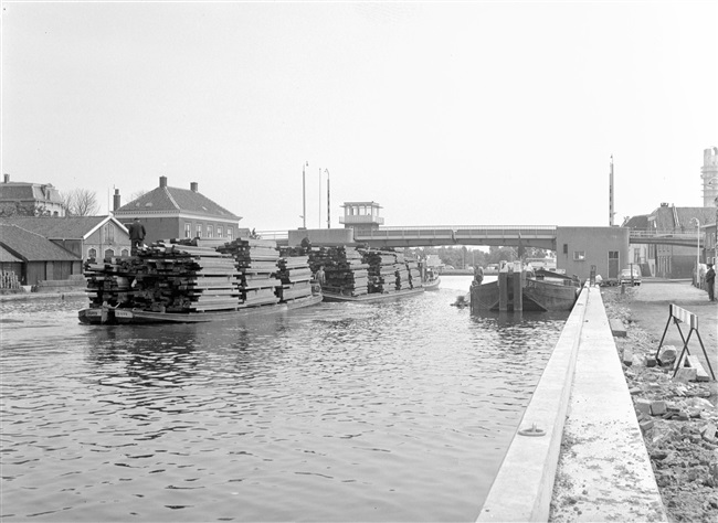 De Heimanswetering met de 's-Molenaarsbrug