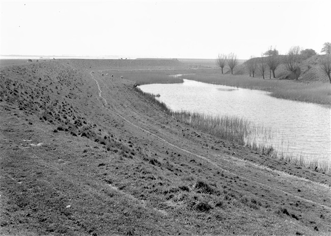 De omgeving bij de sluis