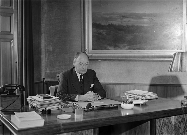Lodewijk Albert Kesper, commissaris van de Koningin, 1953