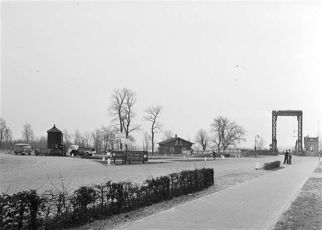 De oude Lammebrug in Leiden, 1959